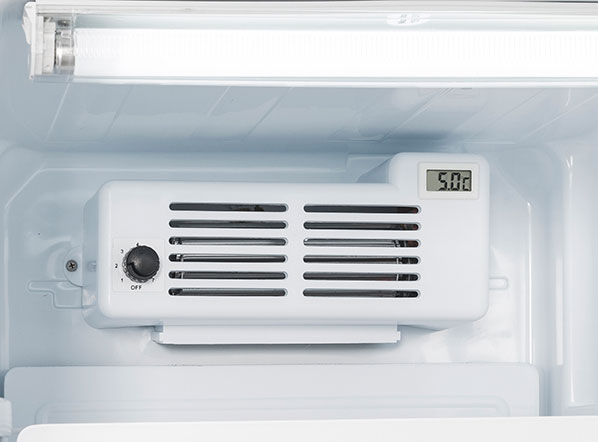COOL HEAD Gėrimų šaldytuvas su švieslente TKG388C, baltas, 350 l. TKG 388C | E-gastro