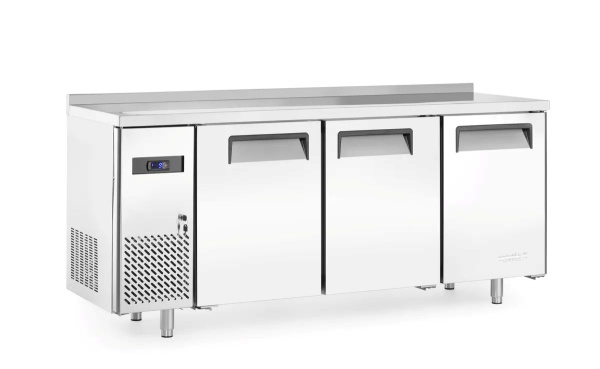 ARKTIC 3 durų aušinimo stalas su šoniniu agregatu, Kitchen Line, 291 L, 1800x600x(H)886 mm 233382 | E-gastro