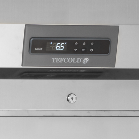 TEFCOLD Vertikalus šaldytuvas GN2/1 RK710G 17588 | E-gastro