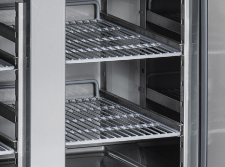 COOL HEAD Stalas šaldiklis QN2100, GN 1/1, 230V/570W, 700x850x1350 mm QN 2100 | E-gastro