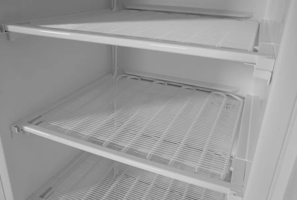 ARKTIC Budget Line šaldiklis su baltai dažyto plieno korpusu, 400 L, 230V/322W, 600x646x(H)1875 mm 236086 | E-gastro